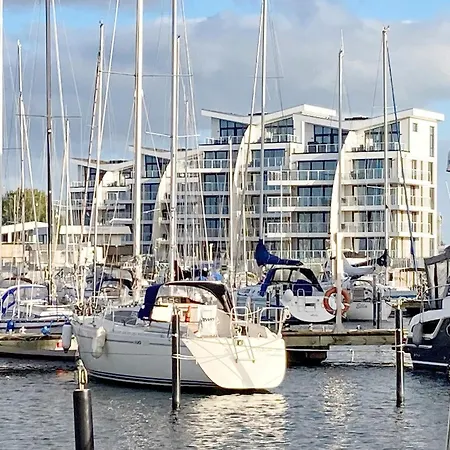 Apartment 5 Star In *